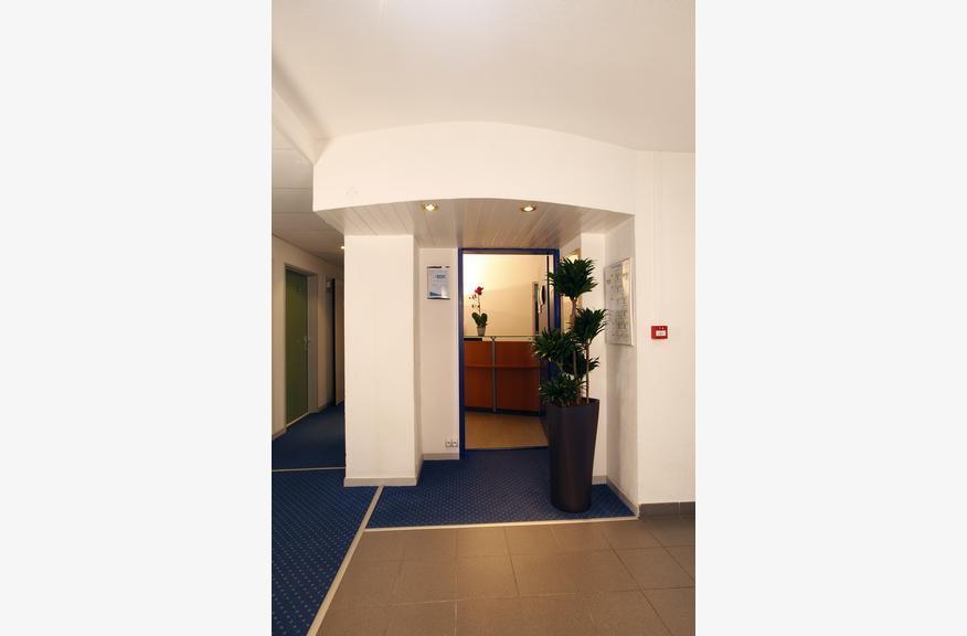 Comfort Aparthotel Le Mans Exteriör bild